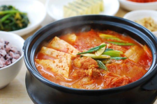 Canh kimchi 